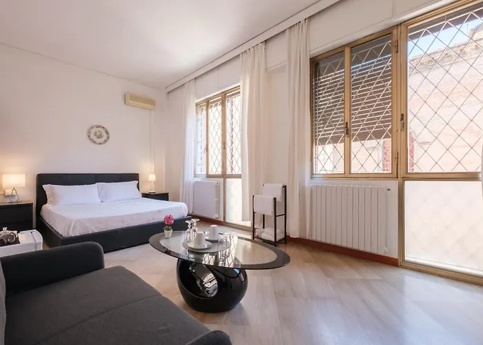 Cristina Rossi Bed and Breakfast Μπολόνια