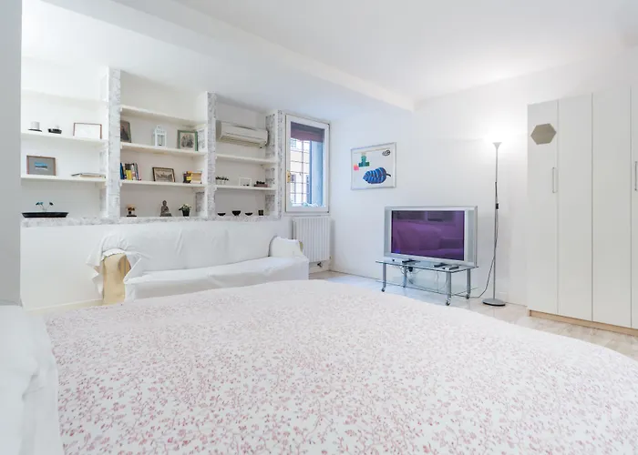 Cristina Rossi Bed & Breakfast Bologna