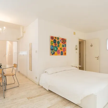 Cristina Rossi Bed&Breakfast Bed & Breakfast 3*