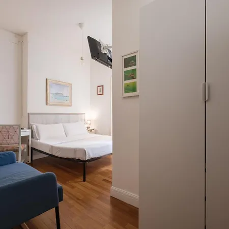 Cristina Rossi Bed and breakfast 3*