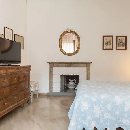 Cristina Rossi Bed & Breakfast 3*